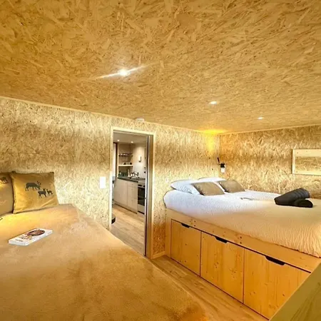 Les 1000 Ailes-experience Unique Dans Hutte 펜션 *