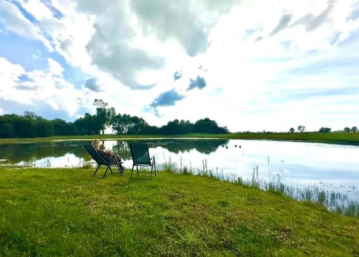 Holiday home Les 1000 Ailes-experience Unique Dans Hutte