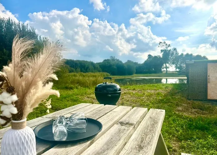 Holiday home Les 1000 Ailes-experience Unique Dans Hutte